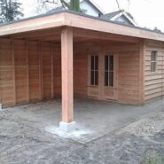 Tuinhuis met overkapping